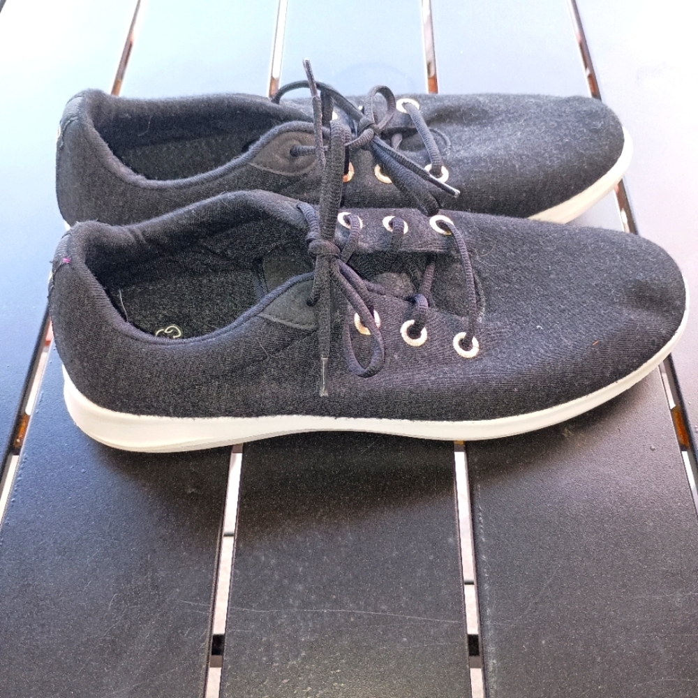 Merinos Brand Women's dark Charcoal wool Sneakers size 11